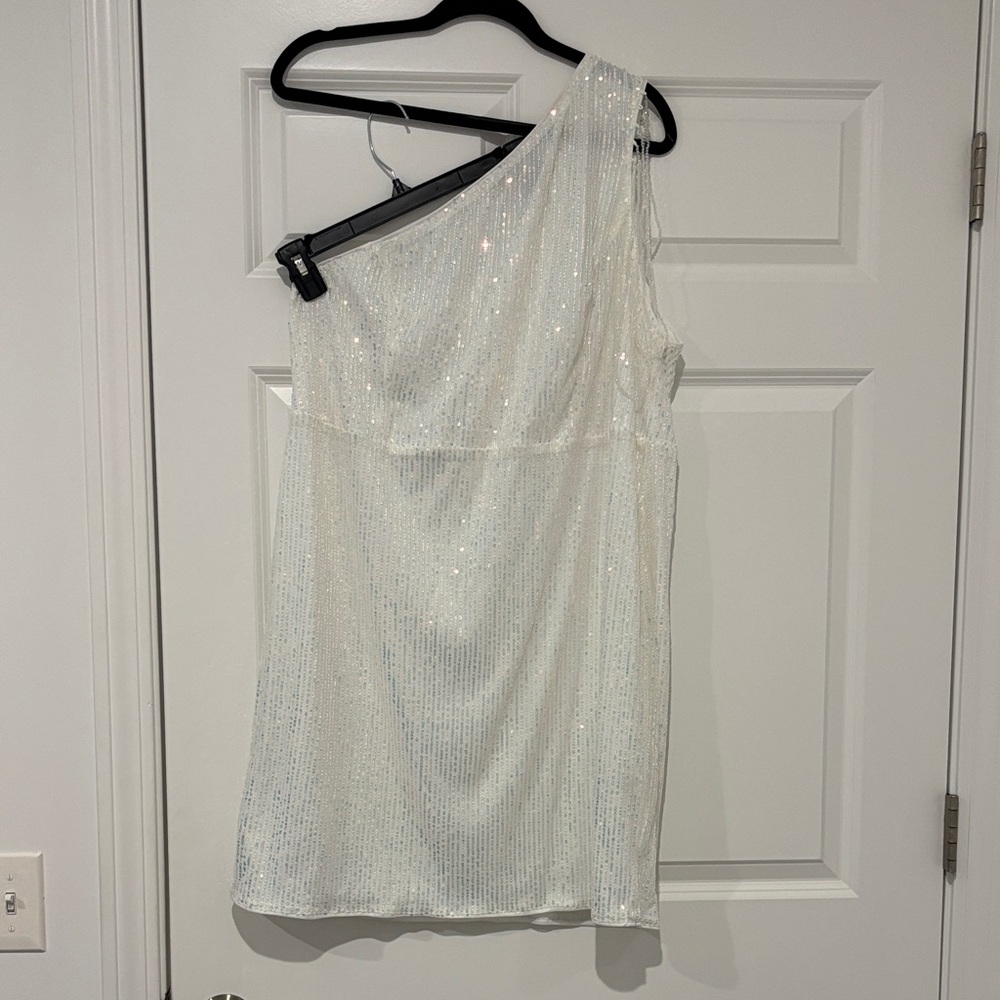One-Shoulder White Sequin Cocktail Dress